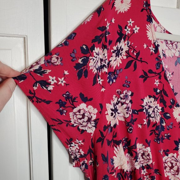 Beautiful! Torrid floral dress🌸. Size 2x - Picture 3 of 12